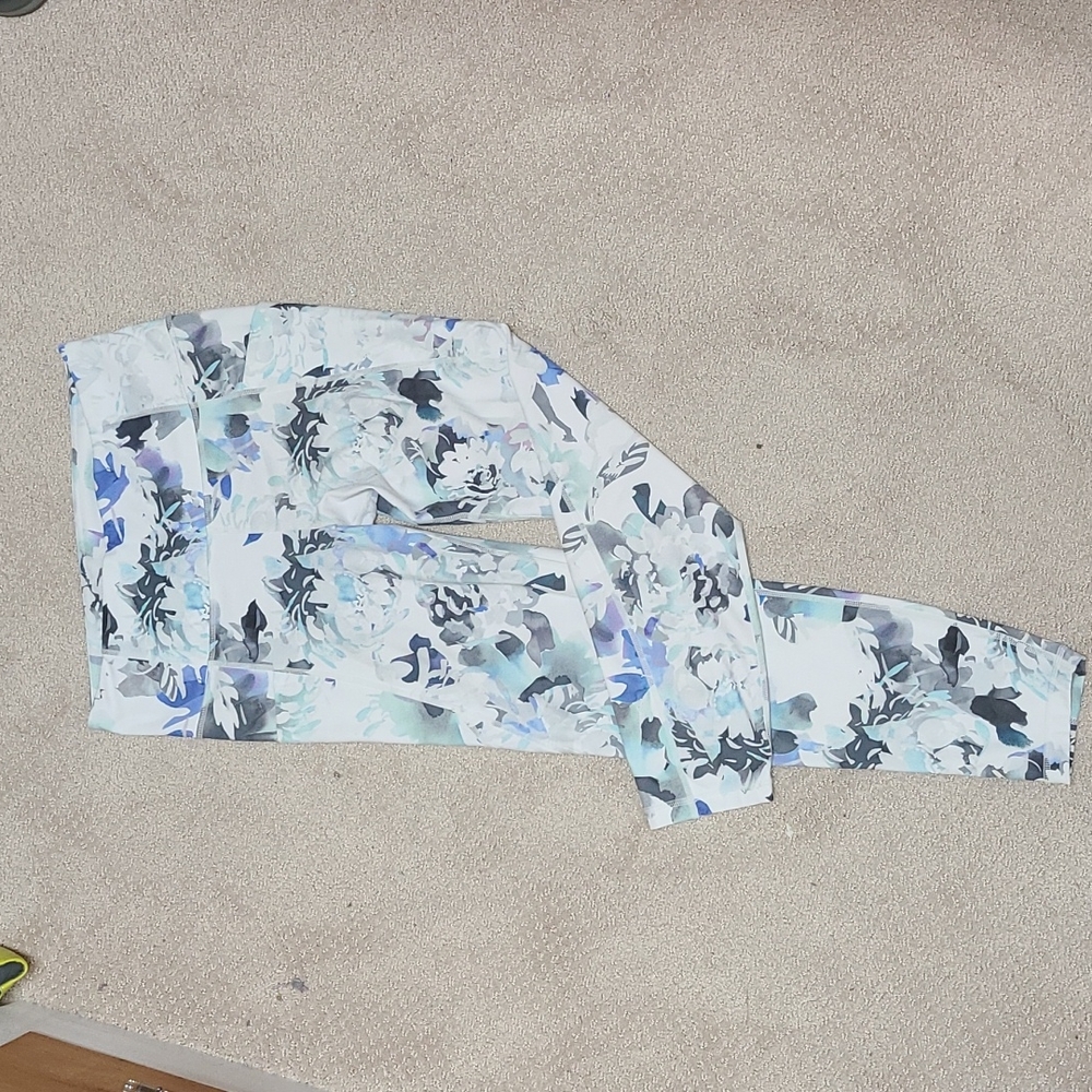 Athleta Floral powervita leggings M